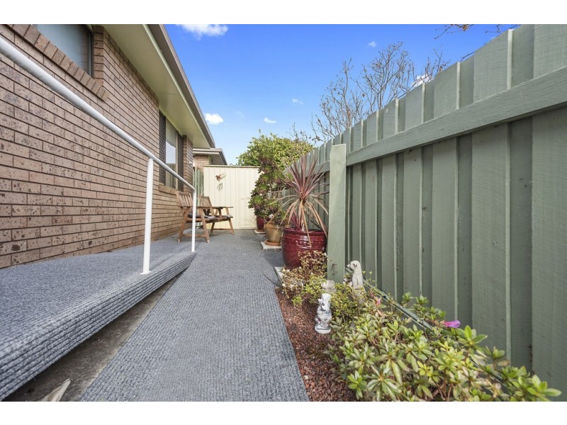 2/13 Linton Street, Upper Burnie TAS 7320