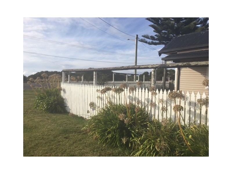 103 Bass Highway, Somerset TAS 7322