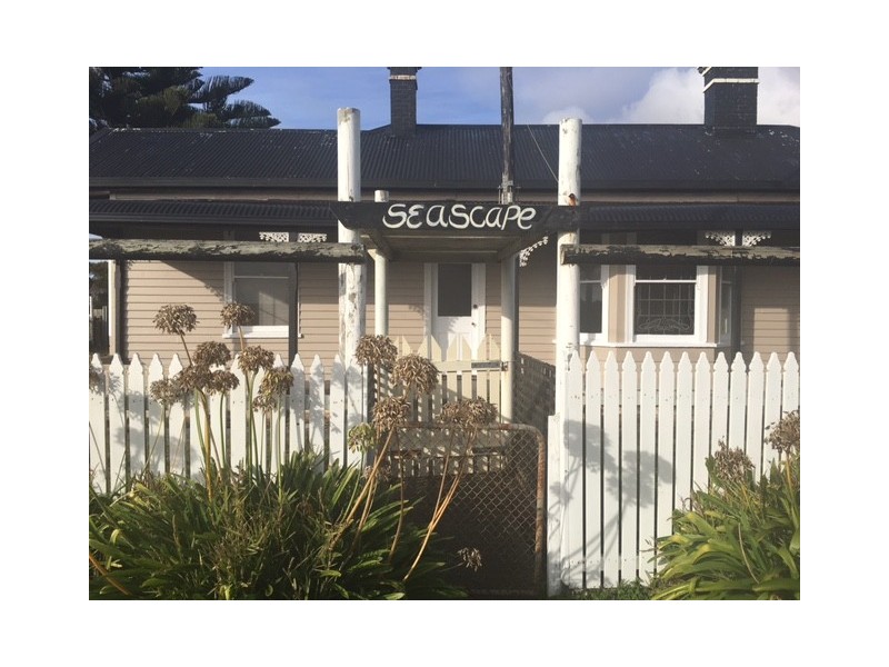 103 Bass Highway, Somerset TAS 7322