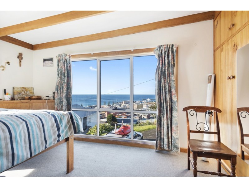 24 View Road, Burnie TAS 7320