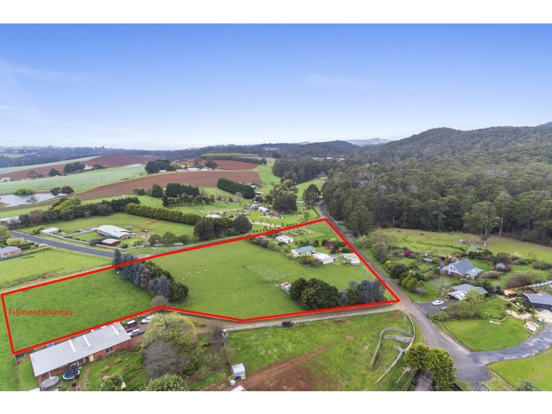 160 Hardys Road, Penguin TAS 7316