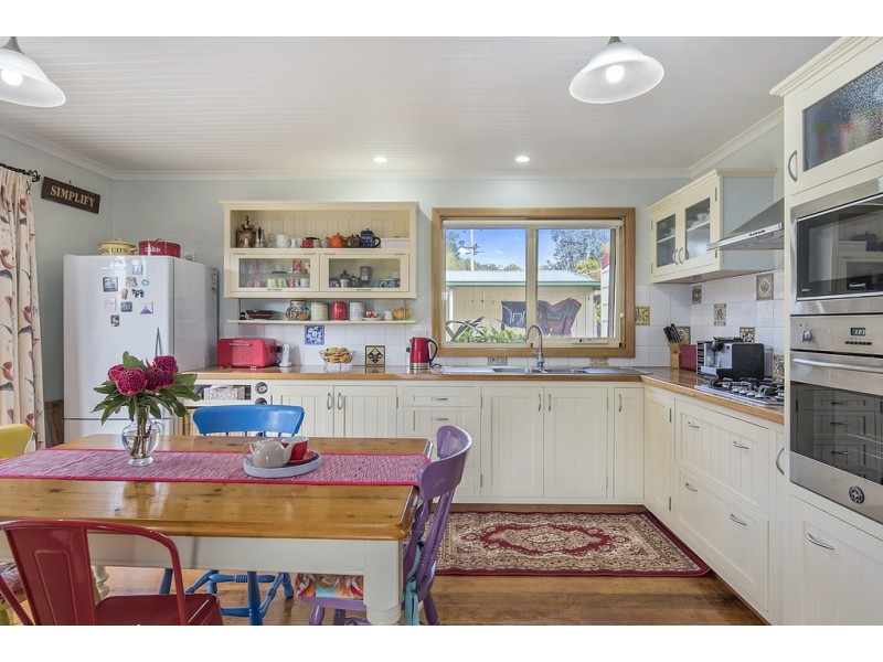 160 Hardys Road, Penguin TAS 7316