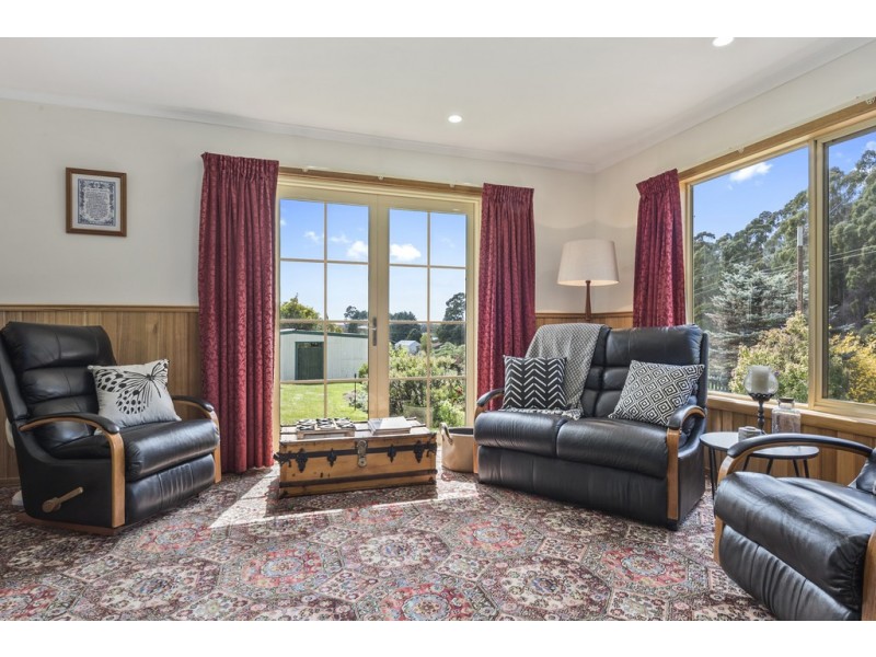160 Hardys Road, Penguin TAS 7316