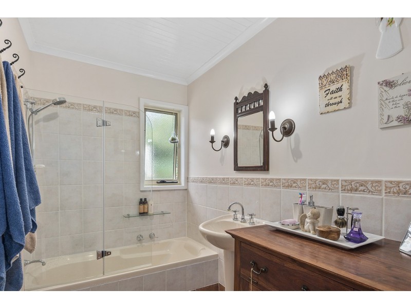 160 Hardys Road, Penguin TAS 7316