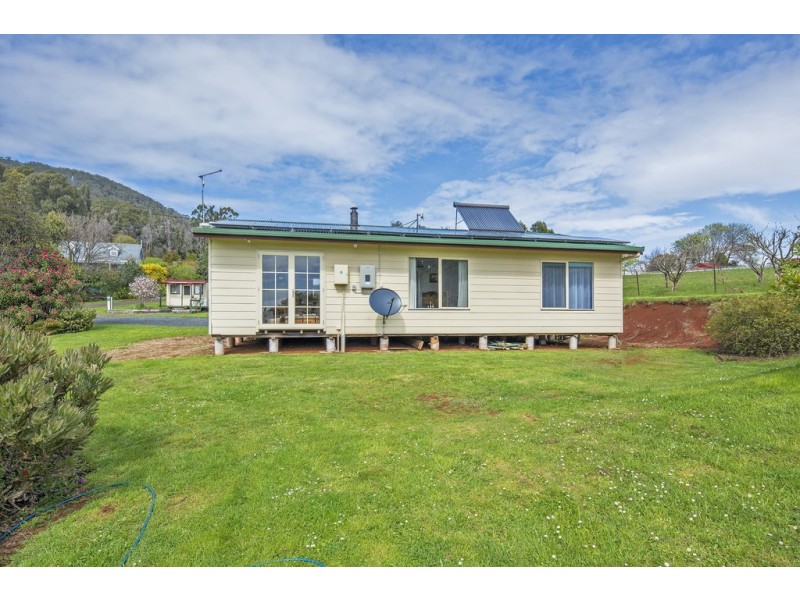 160 Hardys Road, Penguin TAS 7316