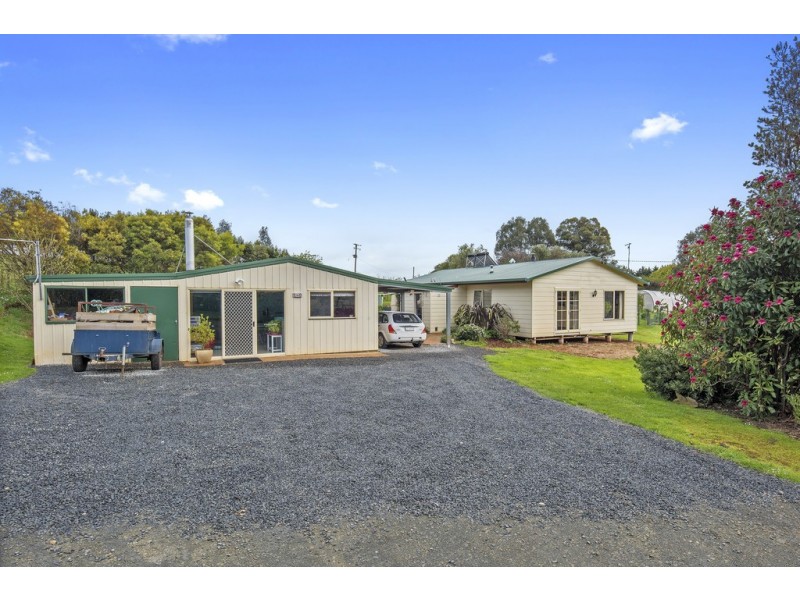 160 Hardys Road, Penguin TAS 7316