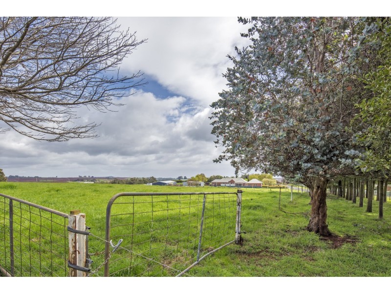 160 Hardys Road, Penguin TAS 7316