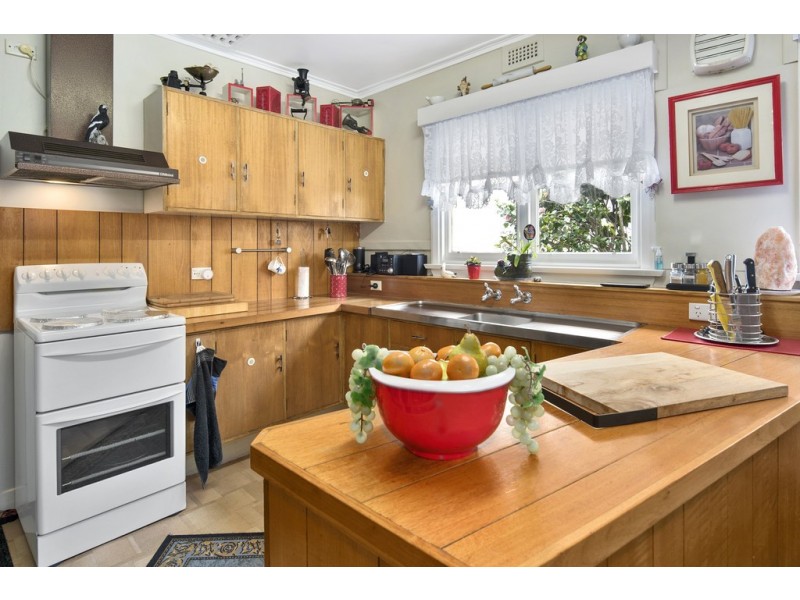 14 Whitford Street, Upper Burnie TAS 7320