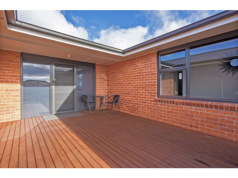 20 Curraghmore Avenue, Park Grove TAS 7320