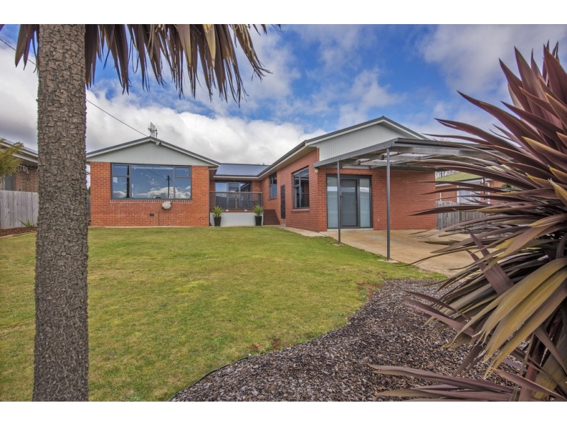 20 Curraghmore Avenue, Park Grove TAS 7320