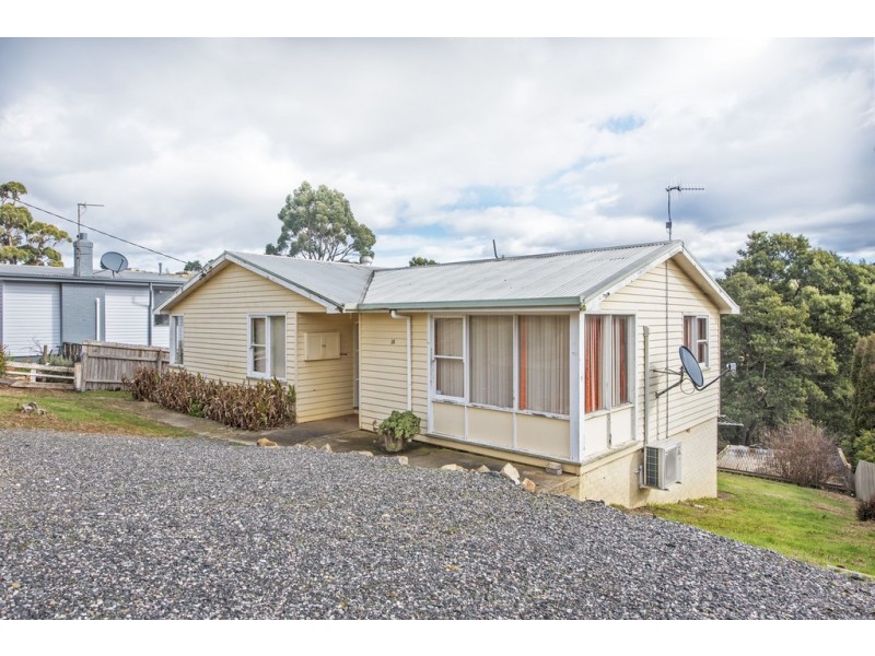 16 Ogden Street, Acton TAS 7320