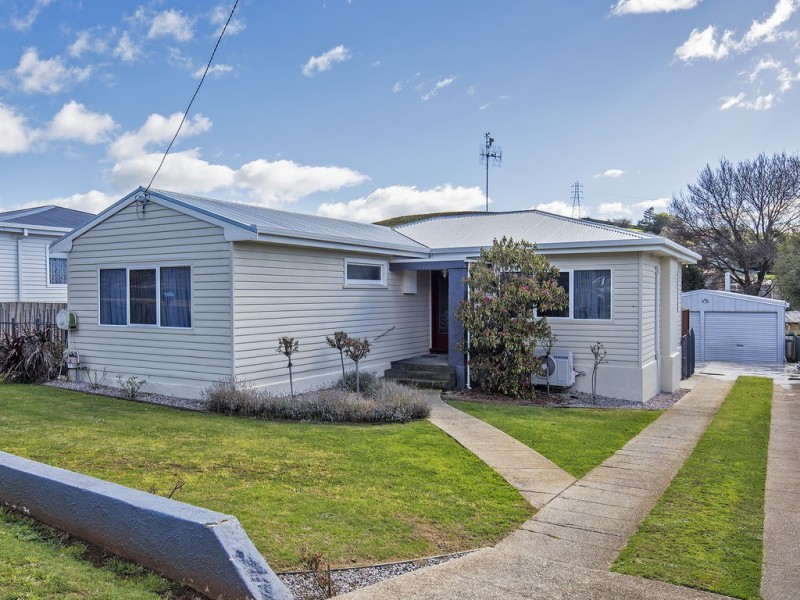 350 Mount Street, Upper Burnie TAS 7320