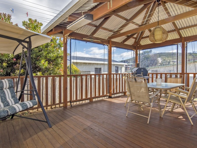 350 Mount Street, Upper Burnie TAS 7320