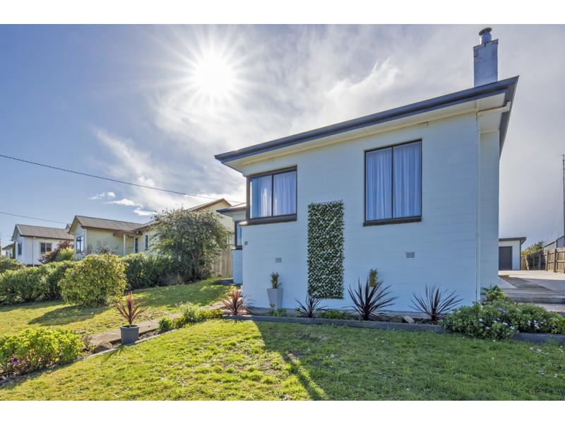 37 Ashwater Crescent, Penguin TAS 7316