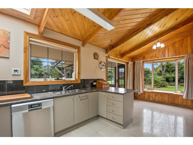 140 Hardys Road, Penguin TAS 7316