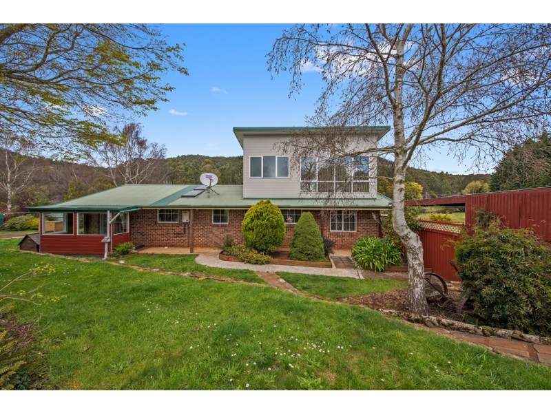 140 Hardys Road, Penguin TAS 7316