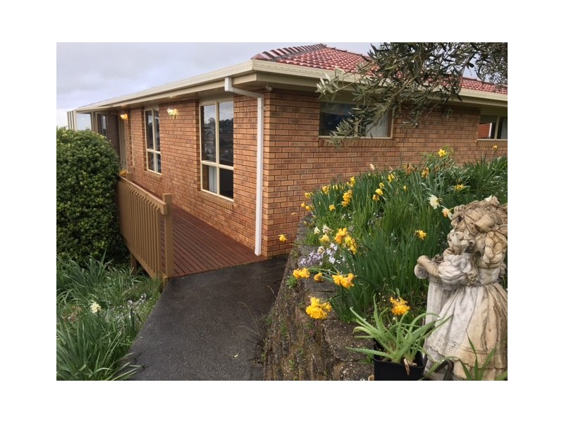 11 Stevens Place, Park Grove TAS 7320