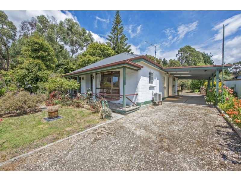 18 Hogarth Road, Sulphur Creek TAS 7316