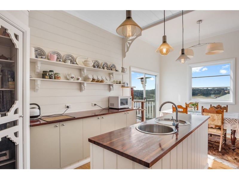 6 Reid Street, Upper Burnie TAS 7320