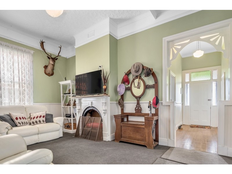 6 Reid Street, Upper Burnie TAS 7320