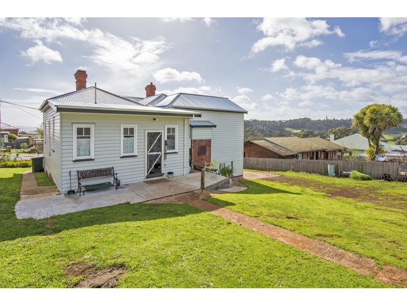 6 Reid Street, Upper Burnie TAS 7320