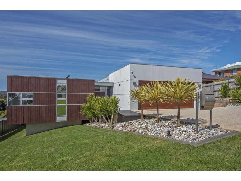 4 Dowling Drive, Romaine TAS 7320