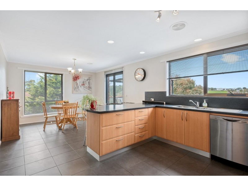 55 Manuka Drive, Romaine TAS 7320