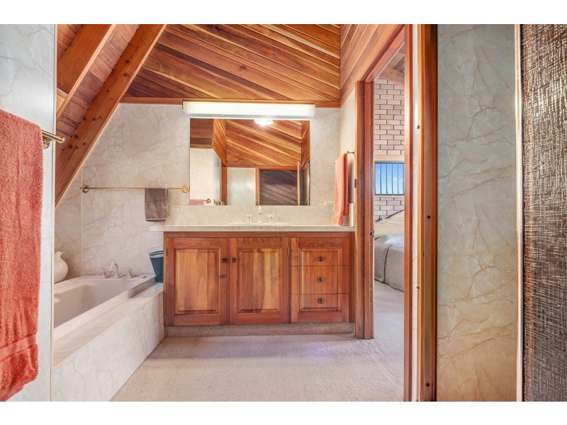 20 Bay Street, Parklands TAS 7320