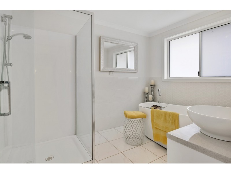11 Lorrie Place, Park Grove TAS 7320
