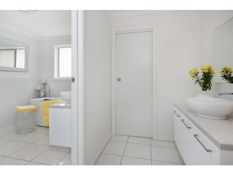 11 Lorrie Place, Park Grove TAS 7320