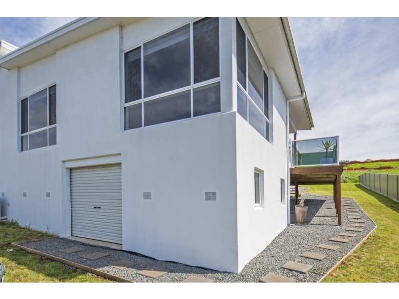 11 Lorrie Place, Park Grove TAS 7320