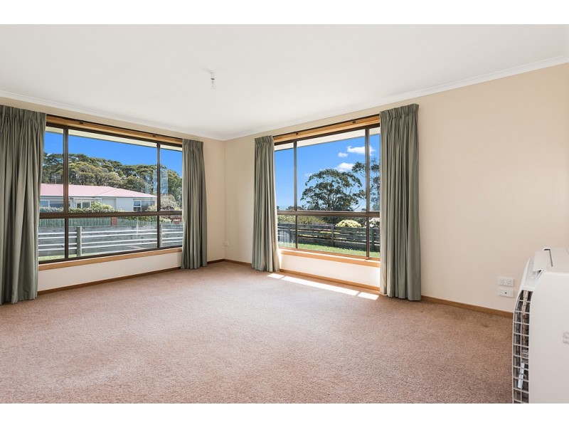 1/60 Lyons Street, Somerset TAS 7322