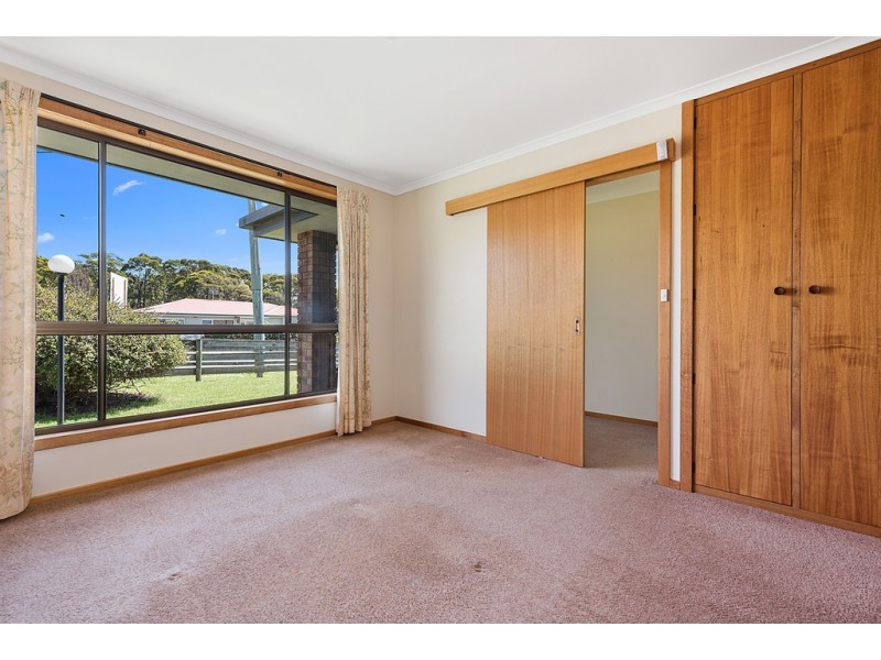 1/60 Lyons Street, Somerset TAS 7322