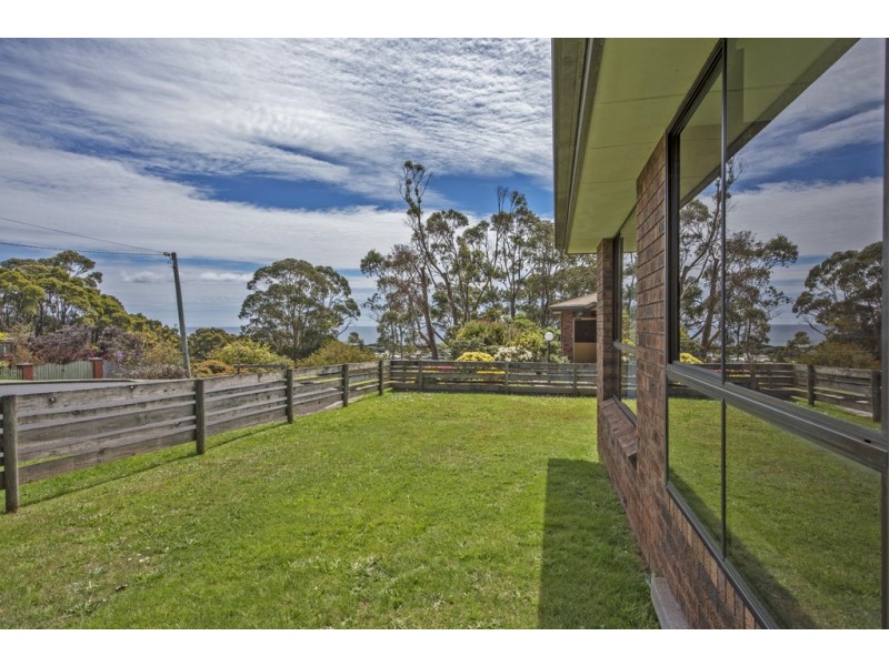 1/60 Lyons Street, Somerset TAS 7322