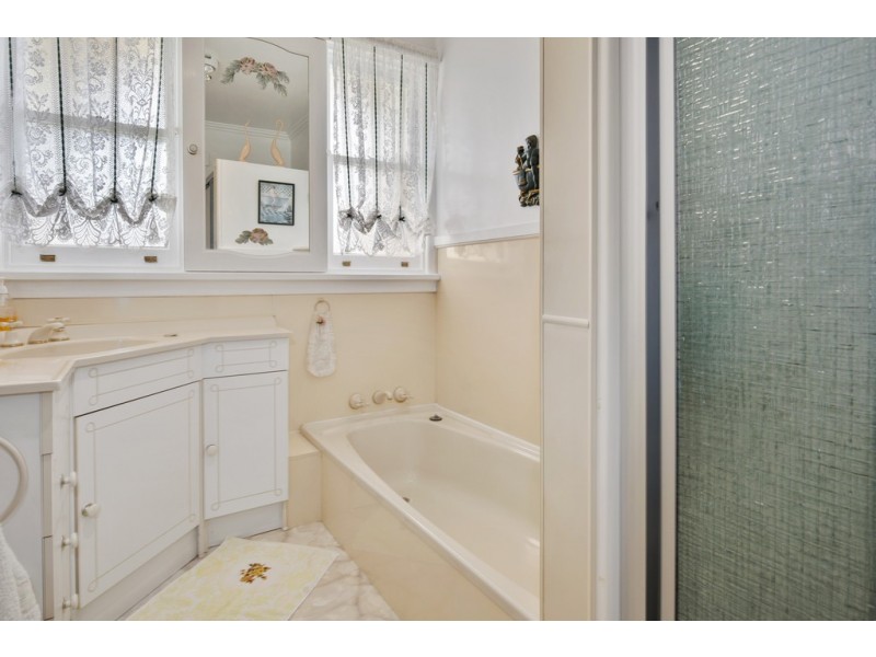 7 Deacon Street, Upper Burnie TAS 7320