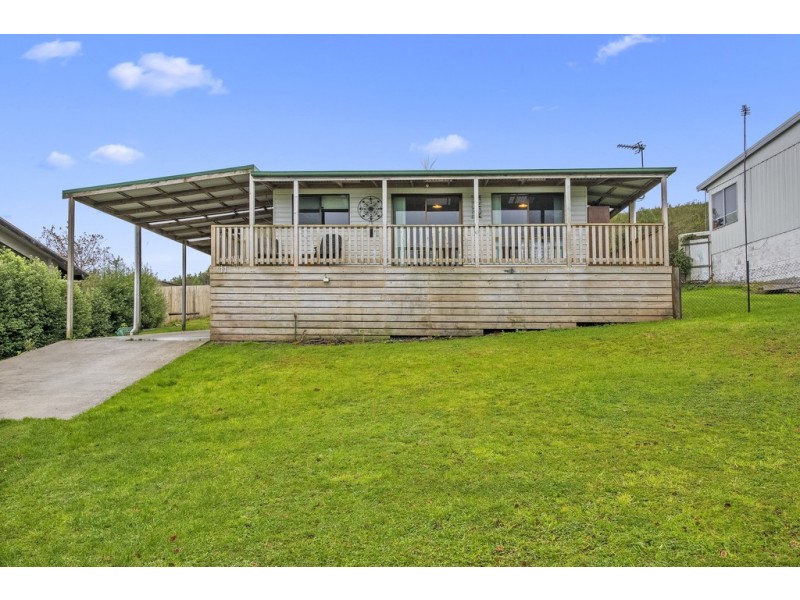 11 Charles Street, Strahan TAS 7468