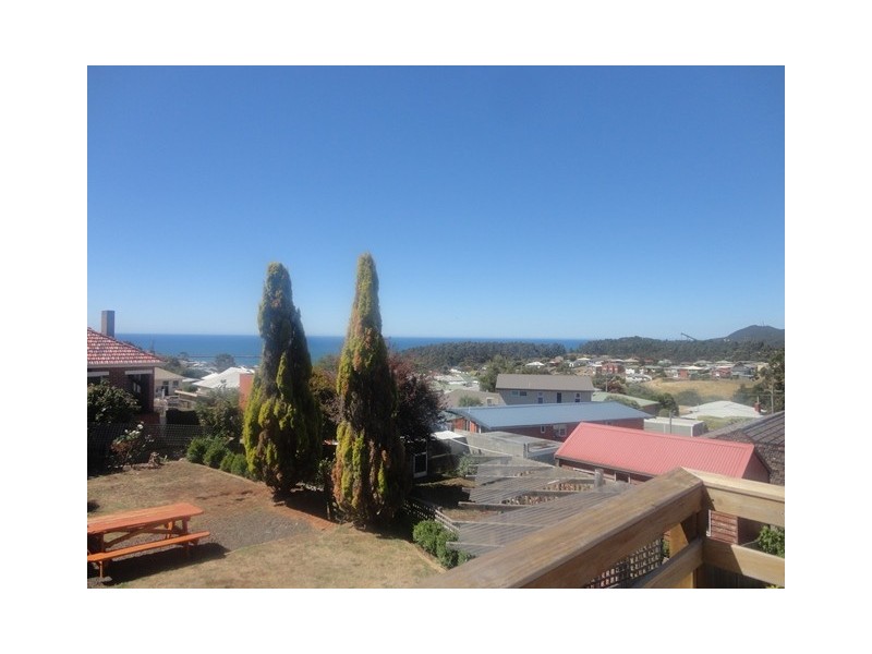 225 Mount Street, Upper Burnie TAS 7320
