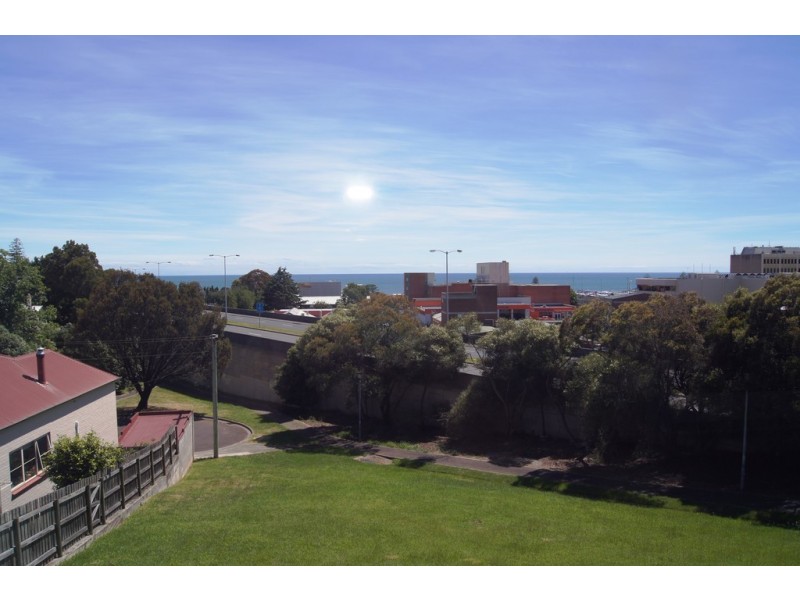 6 Charles Street, Burnie TAS 7320
