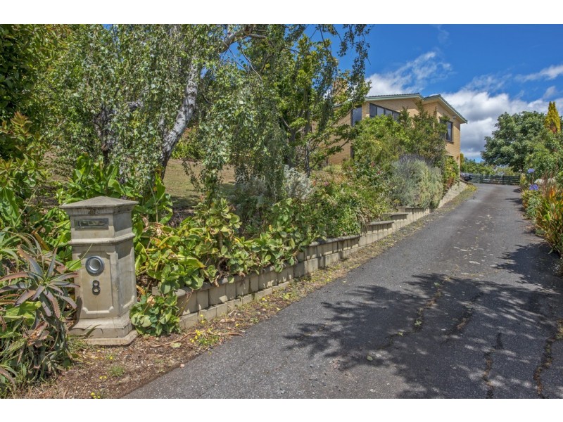 8 Tracey Street, Park Grove TAS 7320