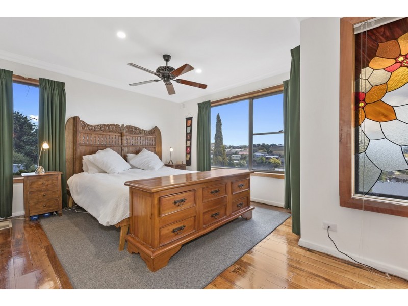 8 Tracey Street, Park Grove TAS 7320