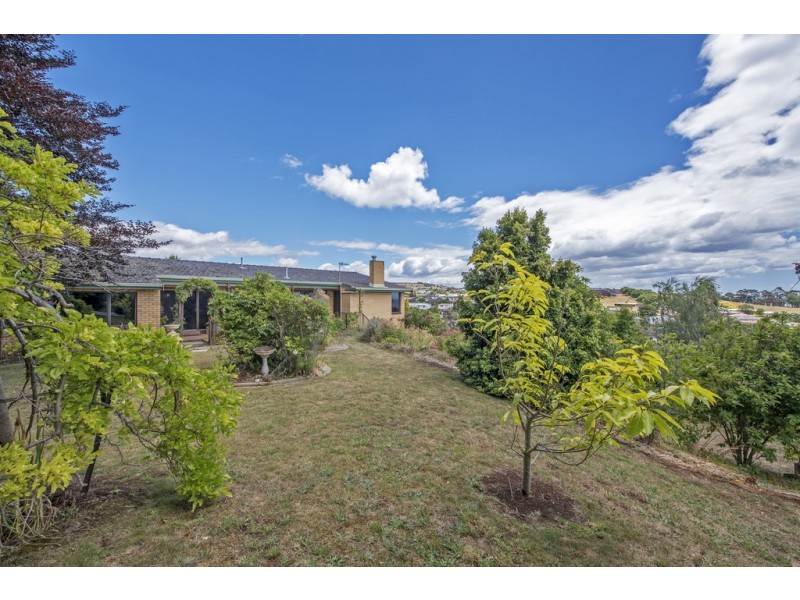 8 Tracey Street, Park Grove TAS 7320