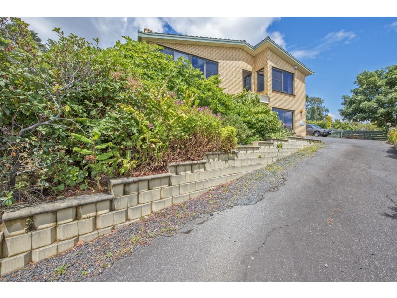 8 Tracey Street, Park Grove TAS 7320