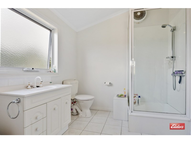 8 Pecks Road, Flowerdale TAS 7325