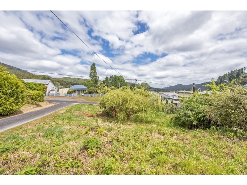 9 Lovett Street, Queenstown TAS 7467