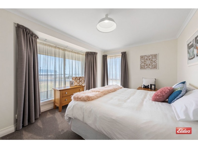 10 Port Road, Wynyard TAS 7325