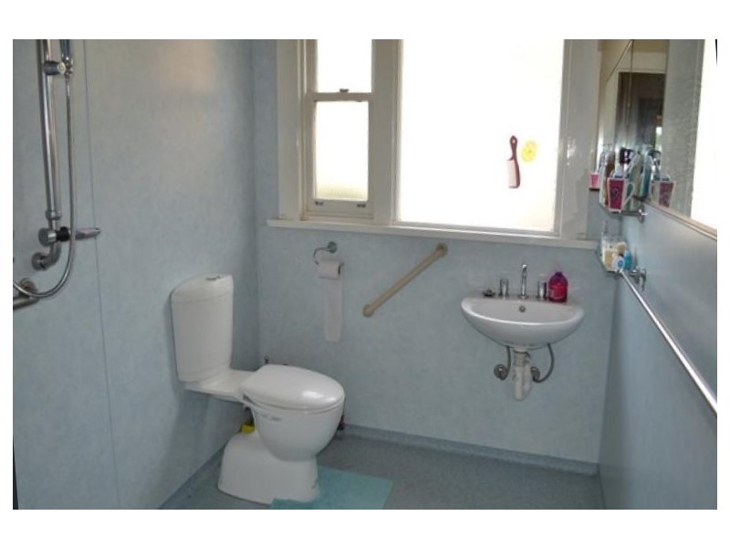 8 Moody Street, Burnie TAS 7320