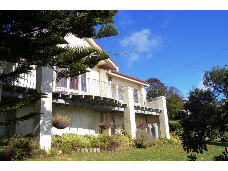 83 Button Avenue, Parklands TAS 7320