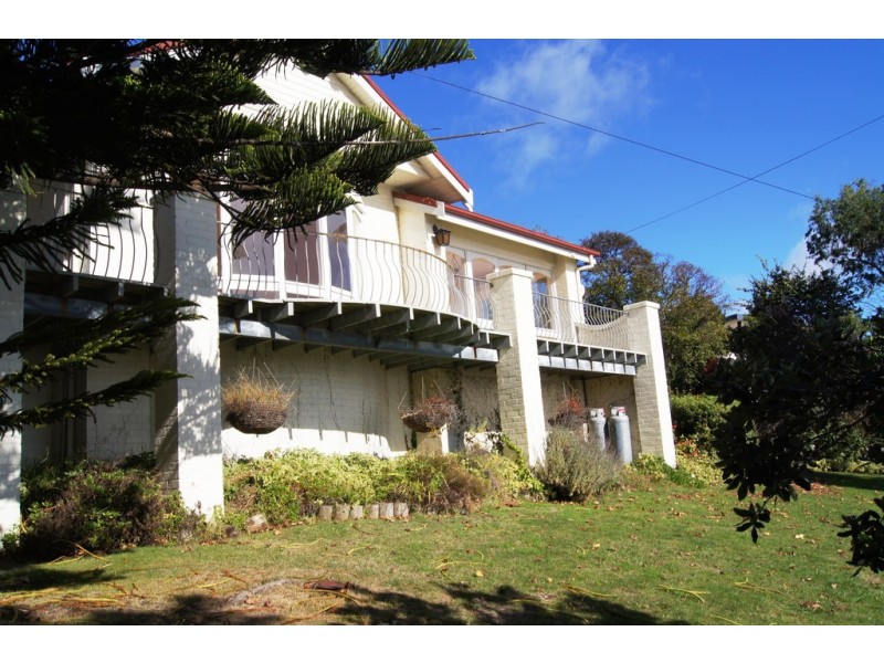 83 Button Avenue, Parklands TAS 7320