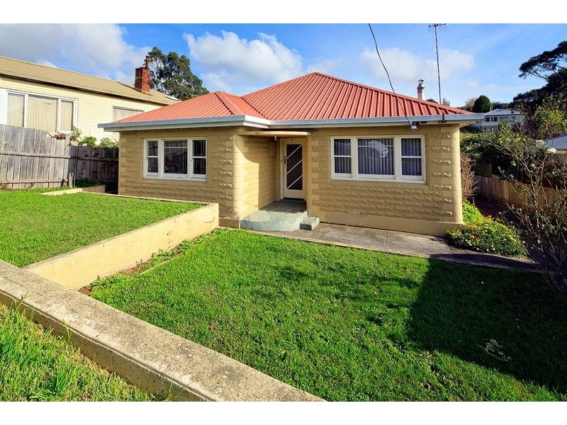 4 Belton Street, Hillcrest TAS 7320