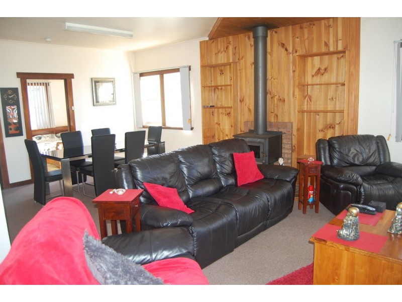 4 Belton Street, Hillcrest TAS 7320